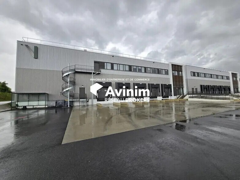 Industriel/Logistique dans Garges-lès-Gonesse à louer - Photo de l’immeuble – Image 3 sur 10