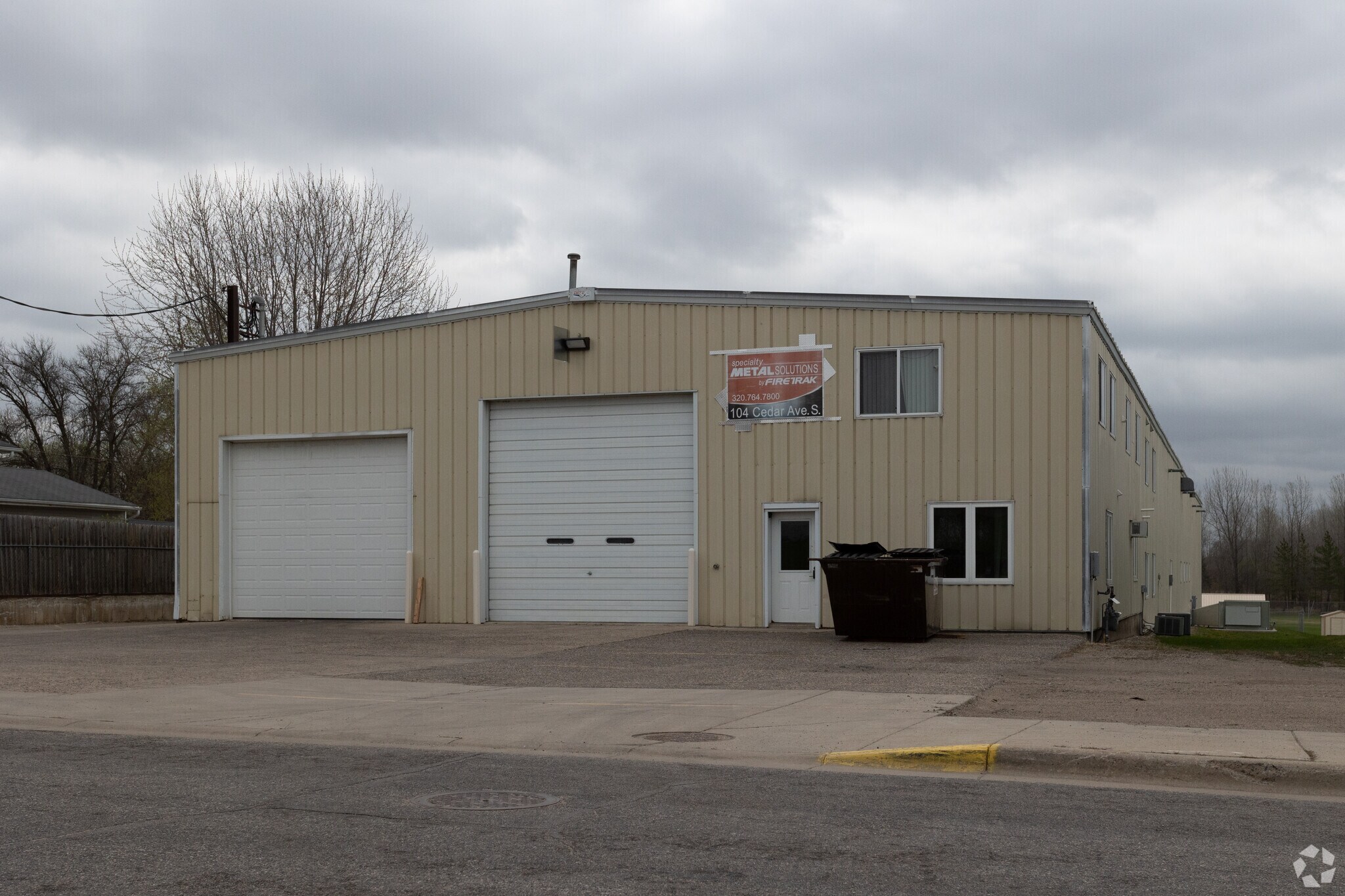 104 Cedar Ave S, Watkins, MN à vendre Photo principale– Image 1 sur 31