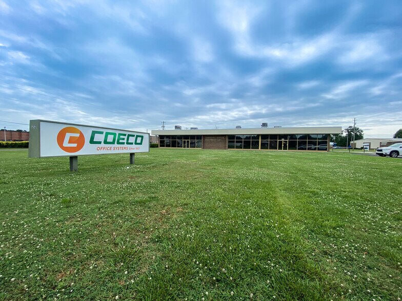 2521 N Church St, Rocky Mount, NC à louer - Photo principale – Image 2 sur 13