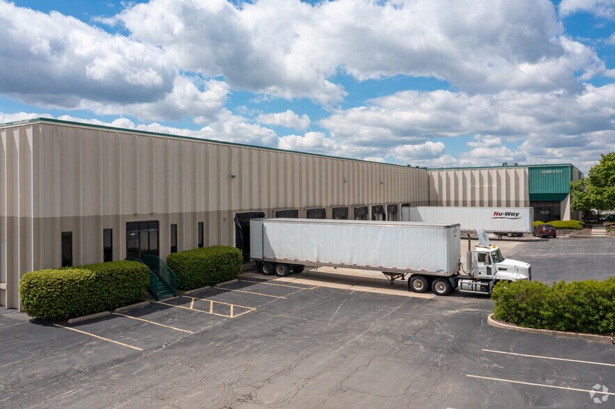 5111-5151 W 122nd St, Alsip, IL à louer - Photo de l’immeuble – Image 1 sur 9