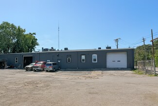 Plus de détails pour 192 Providence St, Hyde Park, MA - Industriel/Logistique à louer