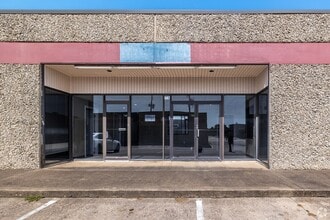2100 S Great Southwest Pky, Grand Prairie, TX à louer Photo intérieure– Image 1 sur 17