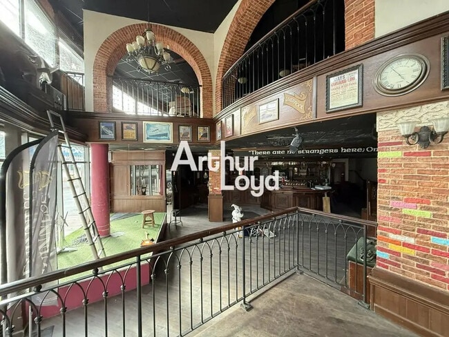 Plus de détails pour Bureau, Local commercial à louer