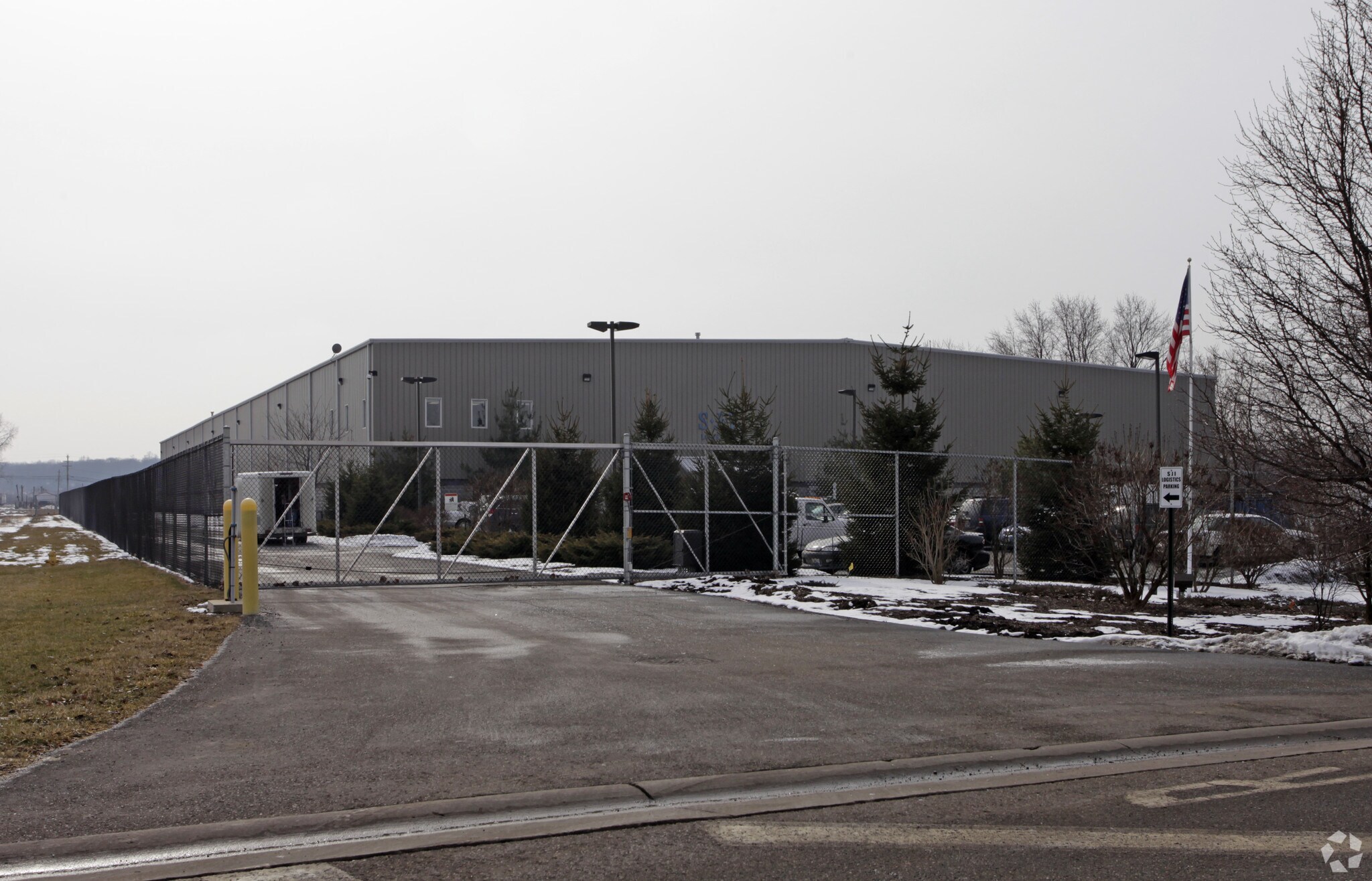 30 Foundation Pl, Barberton, OH à louer Photo de l’immeuble– Image 1 sur 5