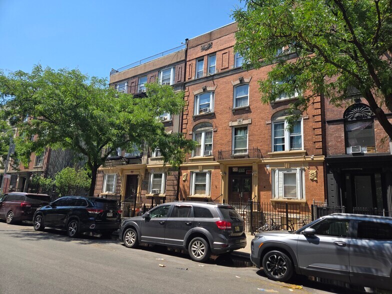 689-693 Beck St, Bronx, NY à vendre - Photo de l’immeuble – Image 1 sur 21