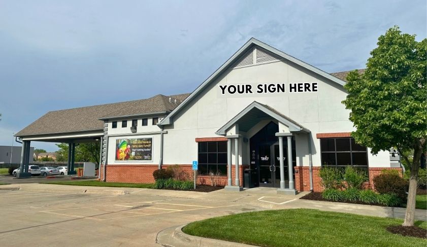 2221 W 31st St, Lawrence, KS à vendre Photo principale– Image 1 sur 36