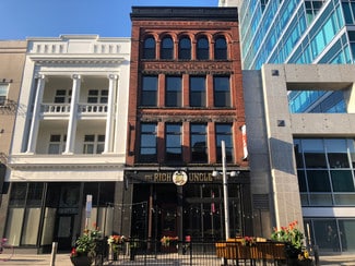 Plus de détails pour 41 King St W, Kitchener, ON - Local commercial à vendre