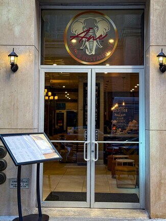 Plus de détails pour 326 W 37th St, New York, NY - Local commercial à louer