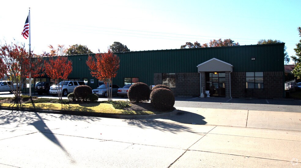 4320-4340 E 43rd St, North Little Rock, AR à louer - Photo de l’immeuble – Image 3 sur 5