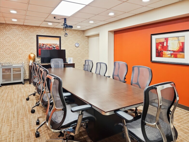 4321 W College Ave, Appleton, WI à louer - Photo intérieure – Image 3 sur 14