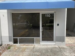 4110 Enterprise Ave, Naples, FL à louer Photo de l’immeuble– Image 1 sur 3