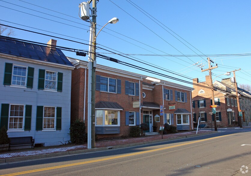 15 Loudoun St SW, Leesburg, VA à vendre - Photo de l’immeuble – Image 2 sur 5