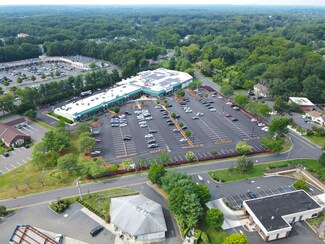 Plus de détails pour 700 Tennent Rd, Manalapan, NJ - Local commercial à louer