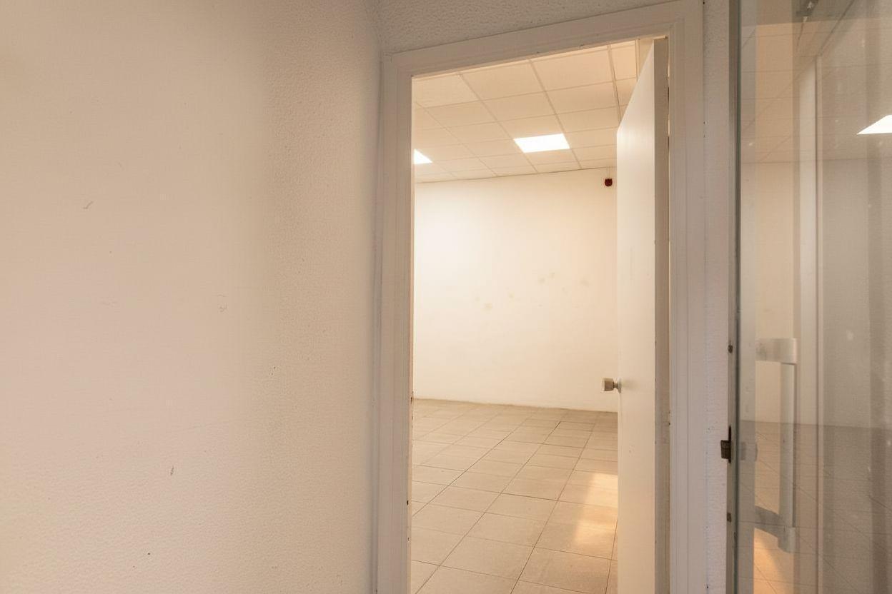 Local commercial dans València, Valencia à louer Photo intérieure– Image 1 sur 8