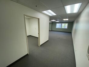 101 E Redlands Blvd, Redlands, CA à louer Photo intérieure– Image 1 sur 5