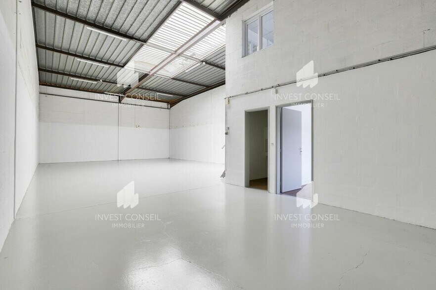 24 Avenue Des Bethunes, SAINT-OUEN-L'AUMONE à louer - Photo de l’immeuble – Image 3 sur 7
