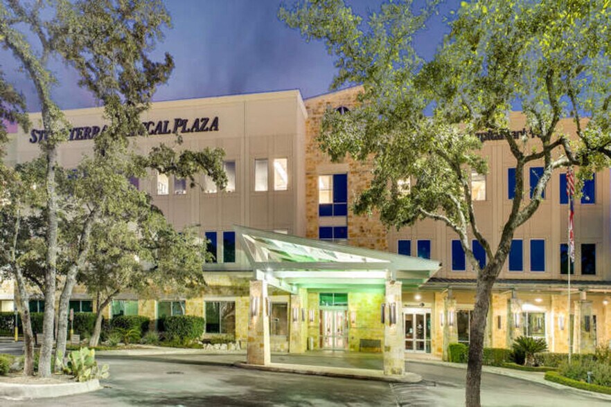 150 E Sonterra Blvd, San Antonio, TX à louer - Photo de l’immeuble – Image 2 sur 9