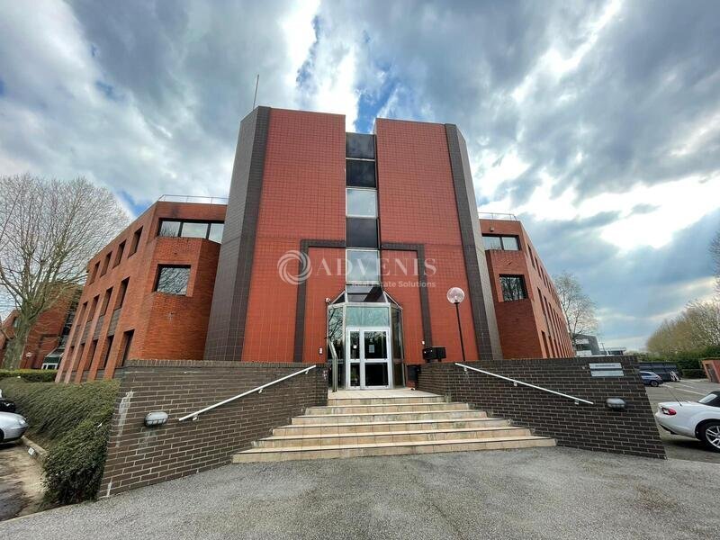 6 Rue Jean Pierre Timbaud, Montigny-le-Bretonneux à louer Photo de l’immeuble– Image 1 sur 7