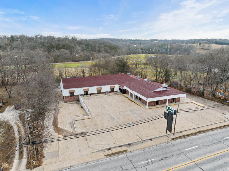 801 S Pine St, Harrison, AR à vendre - Photo de l’immeuble – Image 1 sur 24