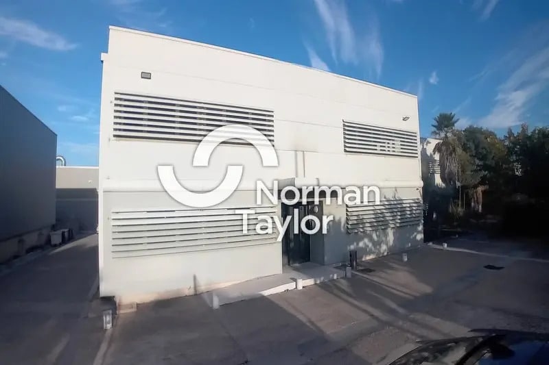 Industriel/Logistique dans Montpellier à louer - Photo de l’immeuble – Image 2 sur 12