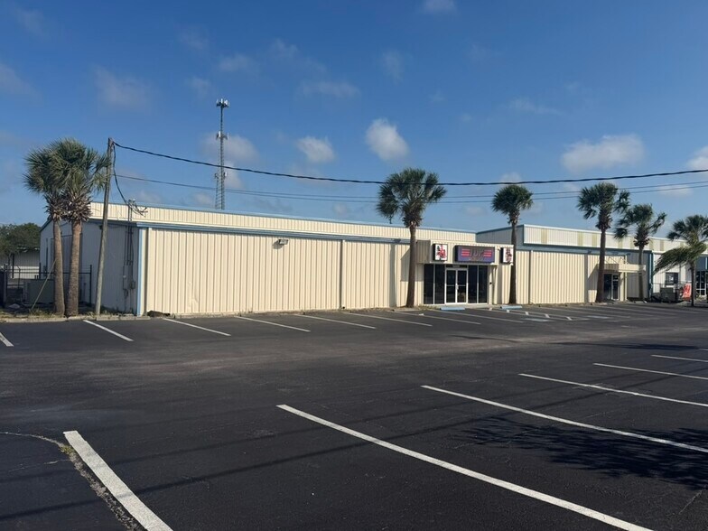 16609 US Highway 19, Hudson, FL à louer - Photo de l’immeuble – Image 3 sur 7