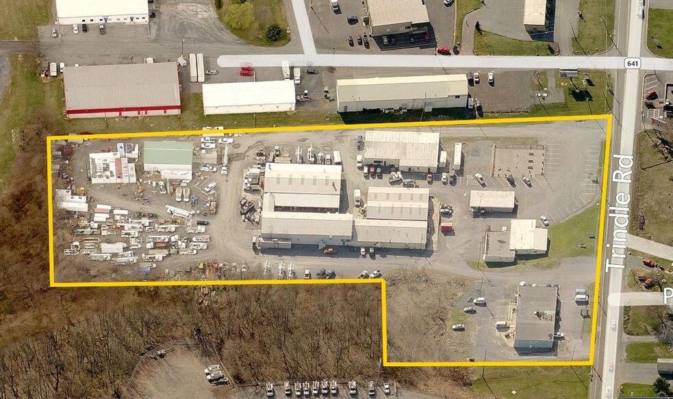 1779 W Trindle Rd, Carlisle, PA à louer - Photo de l’immeuble – Image 2 sur 9