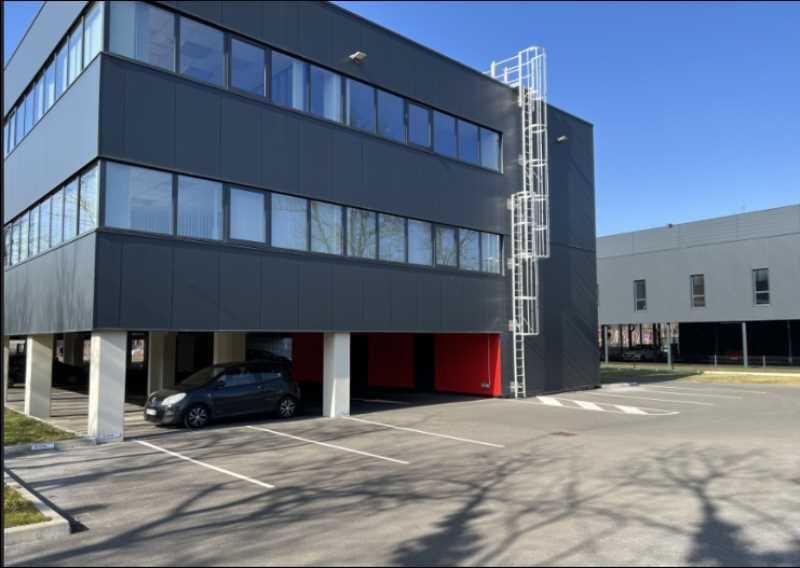 Bureau dans Mérignac à louer - Photo de l’immeuble – Image 3 sur 11