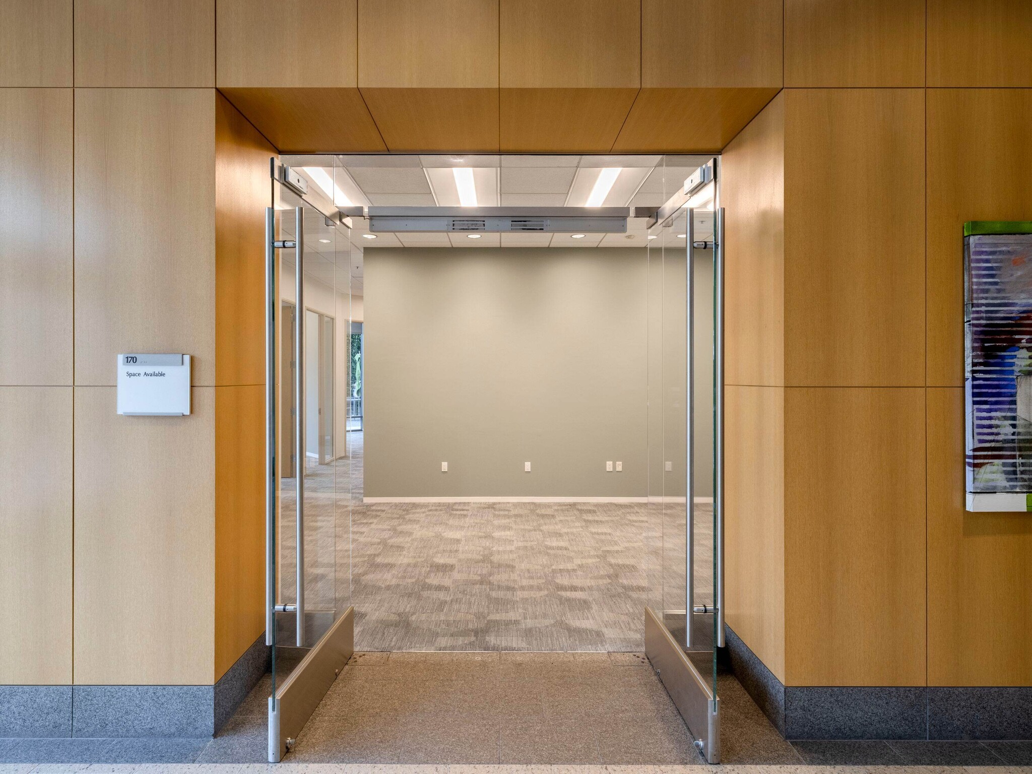 18100 Von Karman Ave, Irvine, CA à louer Photo intérieure– Image 1 sur 6