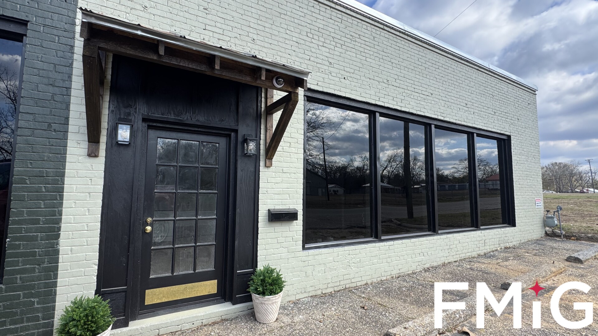 604 W Cumming Ave, Opp, AL à louer Photo principale– Image 1 sur 8