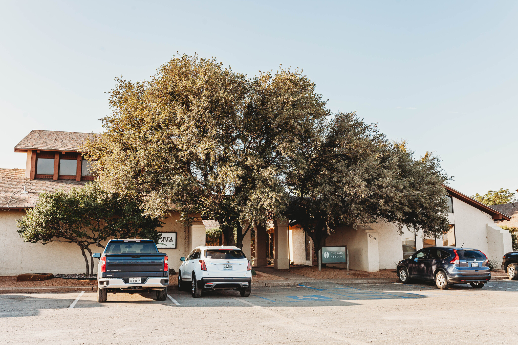 1215-1219 E South 11th St, Abilene, TX à louer Photo de l’immeuble– Image 1 sur 10