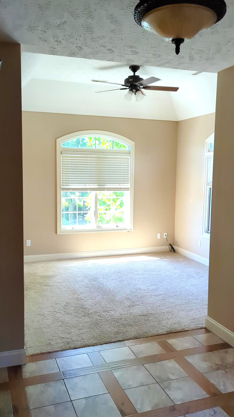 104-112 White Rock Rd, Billings, MO à louer Photo intérieure– Image 1 sur 5