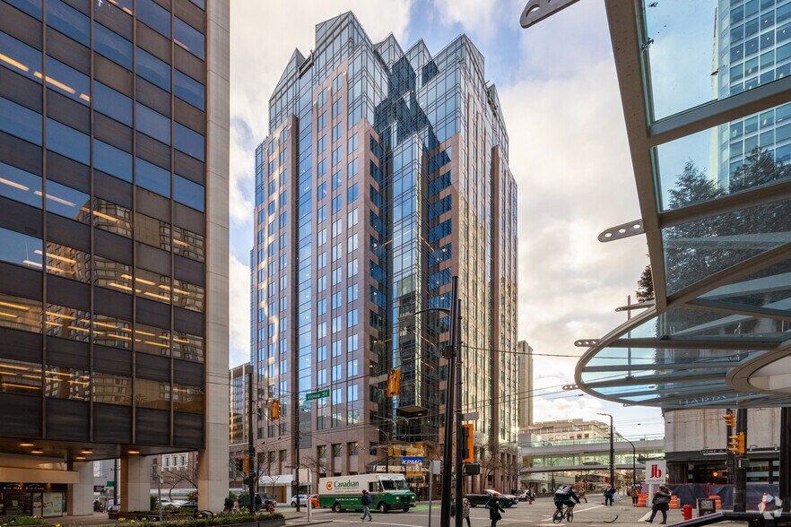 777 Dunsmuir St, Vancouver, BC à louer - Photo de l’immeuble – Image 1 sur 11