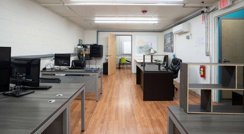 725 Main St, Millis-Clicquot, MA à louer Photo de l’immeuble– Image 1 sur 4