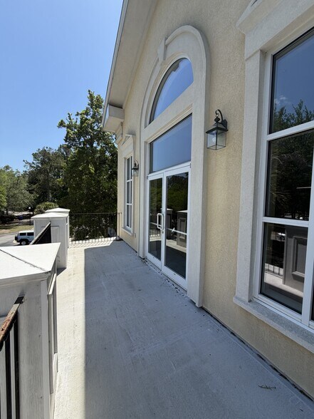 550 Long Point Rd, Mount Pleasant, SC à louer - Photo de l’immeuble – Image 2 sur 28