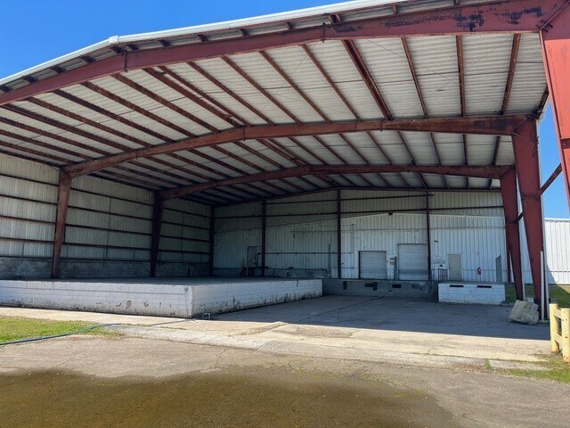 5025 Hartford St, Tampa, FL à vendre - Photo de l’immeuble – Image 2 sur 10