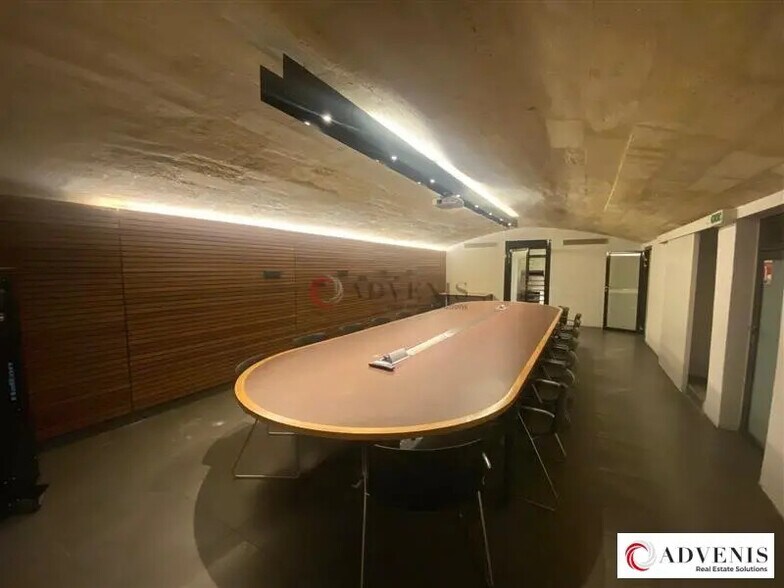 Bureau dans Bordeaux à louer - Photo de l’immeuble – Image 1 sur 12