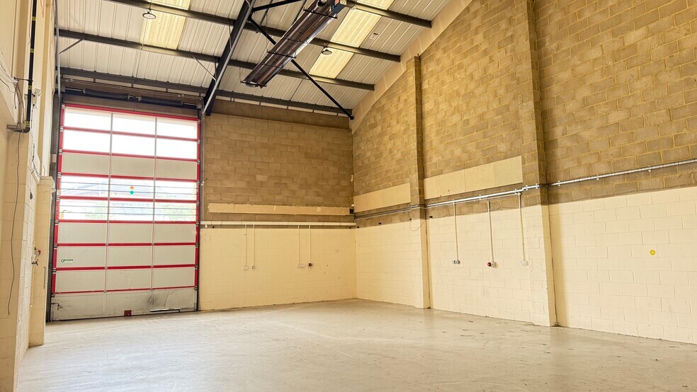 25 Letchworth Business Park, Letchworth Garden City à louer - Photo de l’immeuble – Image 2 sur 5