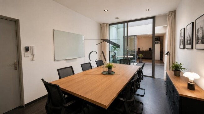Plus de détails pour Local commercial à vendre