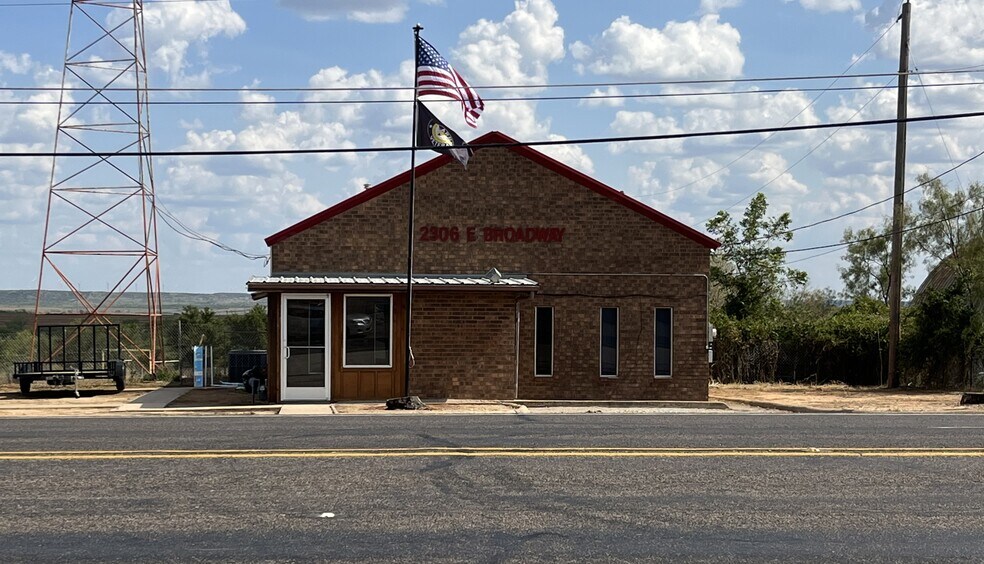 2306 E Broadway St, Sweetwater, TX à louer - Photo de l’immeuble – Image 2 sur 15