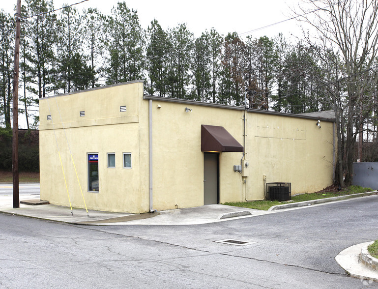 3137 Main St, East Point, GA à vendre - Photo de l’immeuble – Image 3 sur 5