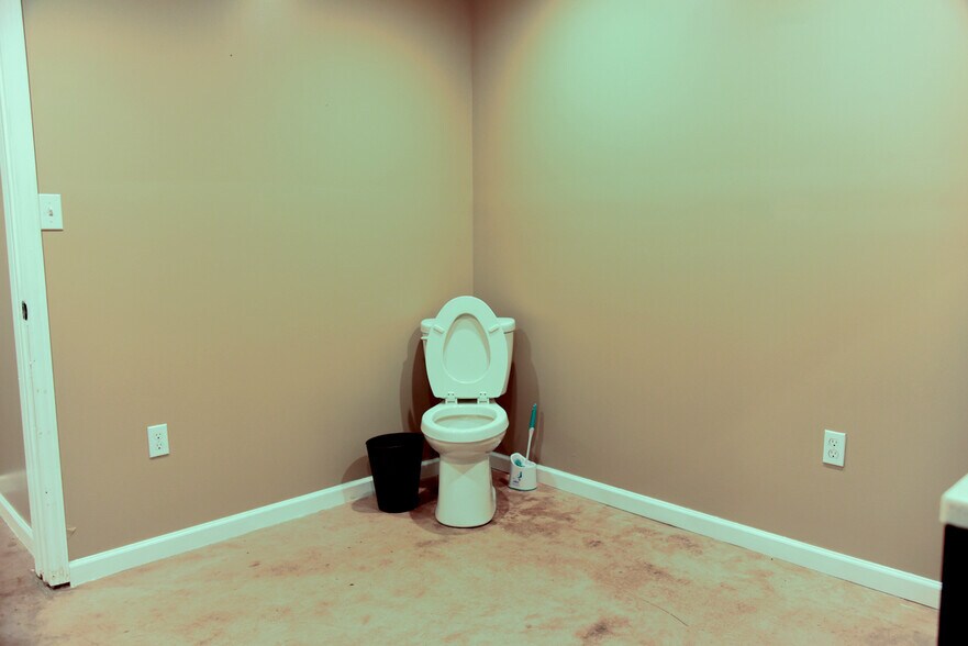 101 E Byrd Rd, Hartselle, AL à louer - Photo intérieure – Image 3 sur 25