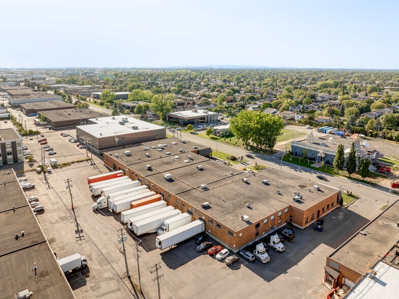 1600-1650 Boul Saint-Régis, Dorval, QC à louer - Photo de l’immeuble – Image 3 sur 10
