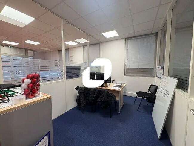 Plus de détails pour Bureau à louer