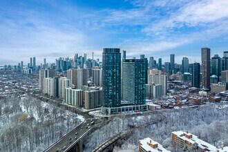 575 Bloor St E, Toronto, ON - VUE AÉRIENNE  vue de carte