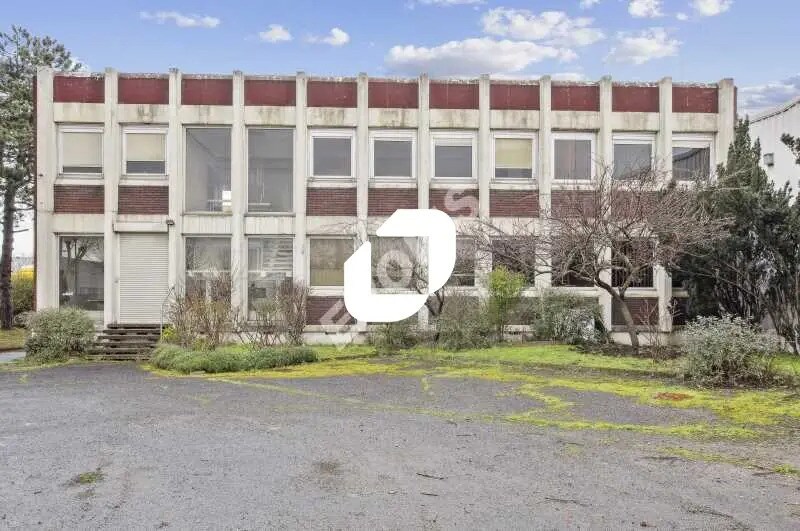 Bureau dans La Courneuve à louer Photo de l’immeuble– Image 1 sur 15