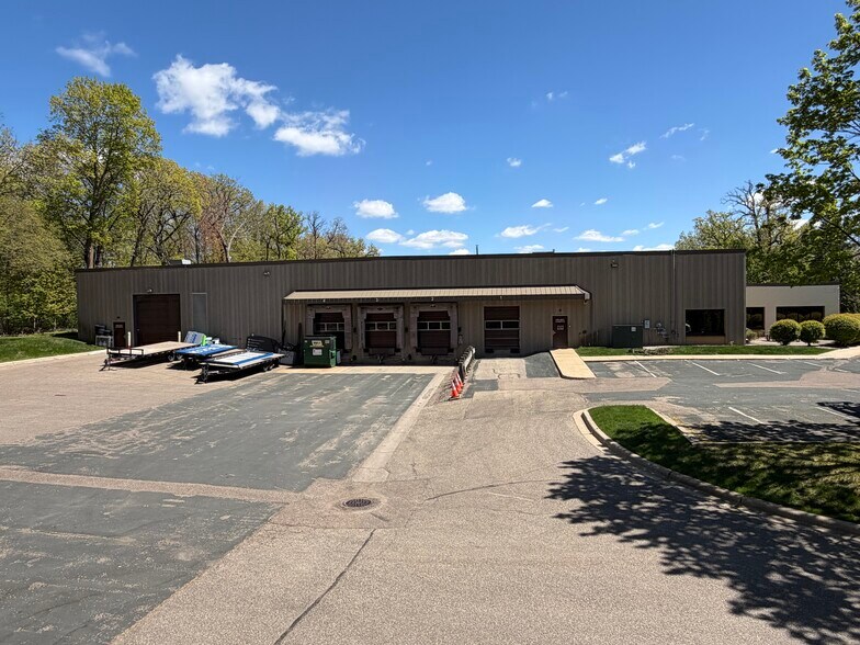 7660 Quattro Dr, Chanhassen, MN à vendre - Photo de l’immeuble – Image 3 sur 19