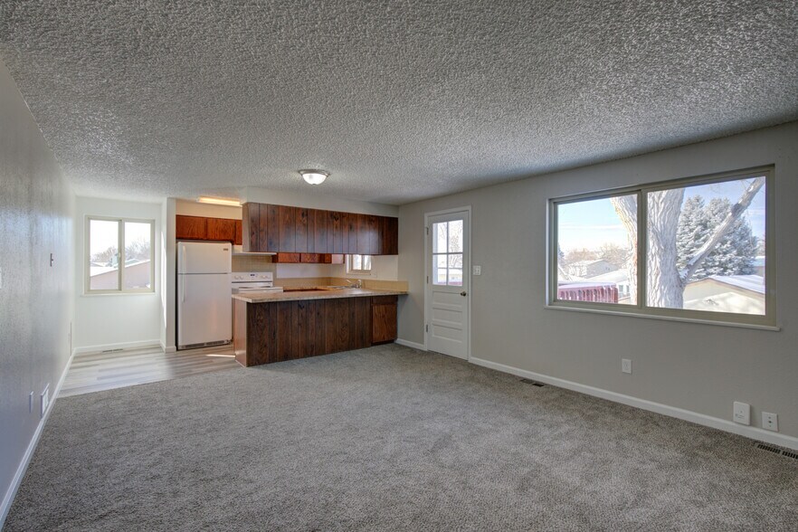 1331 Merl Pl, Longmont, CO à vendre - Photo de l’immeuble – Image 2 sur 22