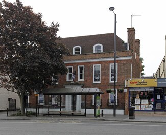 Plus de détails pour 12 High St, Brentwood - Bureau/Local commercial à louer