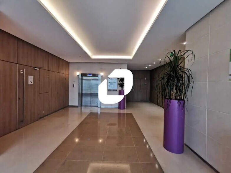 21 Rue Du Jura, Rungis à louer - Hall d’entrée – Image 3 sur 27