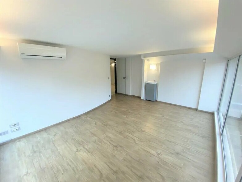 Bureau dans Nice à vendre - Photo de l’immeuble – Image 2 sur 5